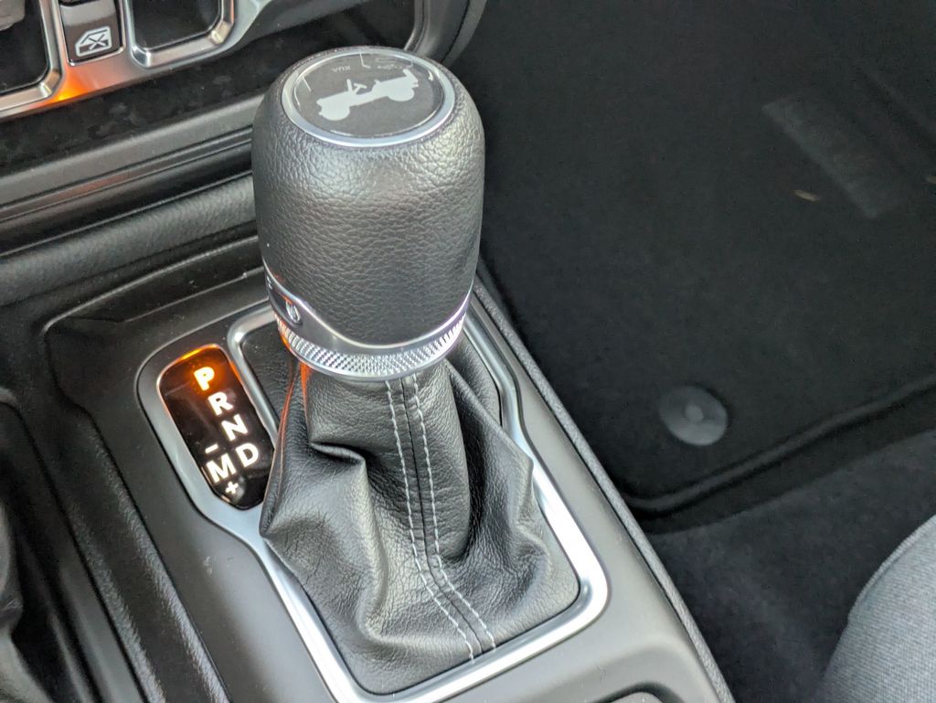 2025 Jeep Wrangler Sport S photo 16