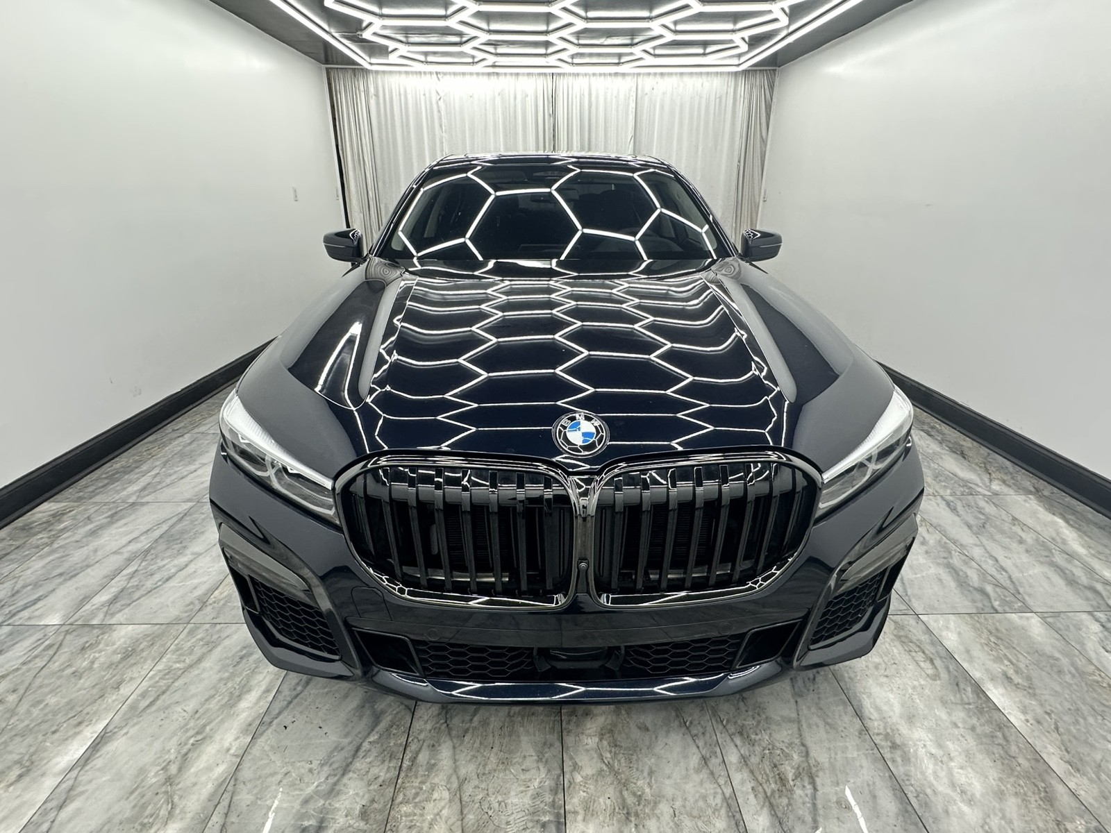 2022 Bmw M760i xDrive photo 2