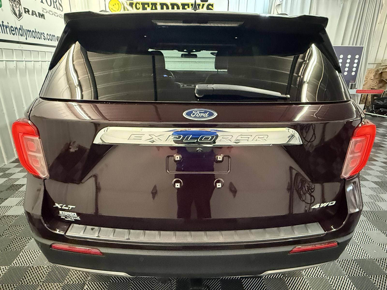 2022 Ford Explorer XLT photo 24