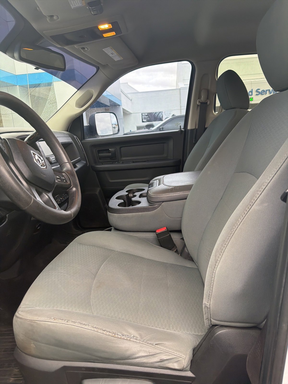 2016 Ram 3500 Tradesman photo 3