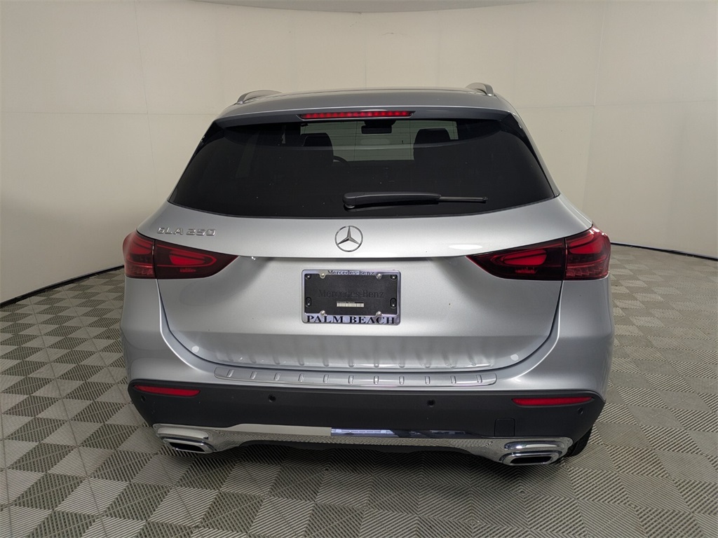 2026 Mercedes Benz GLA 250 photo 4