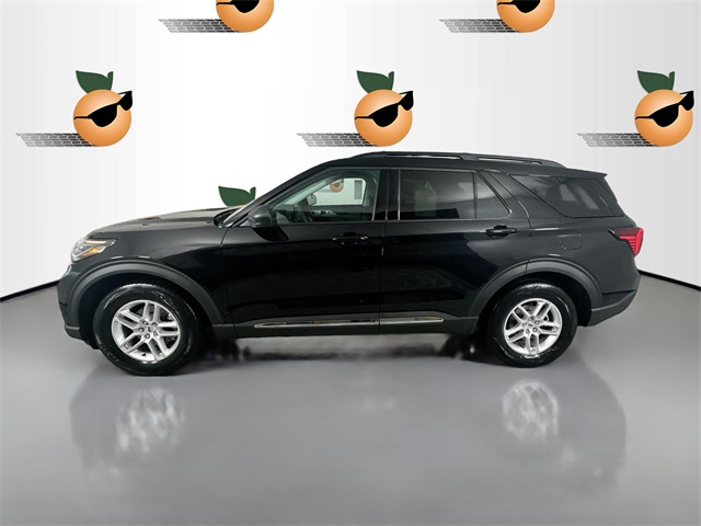 2025 Ford Explorer photo 3