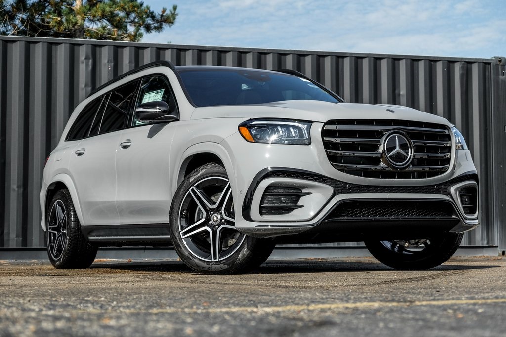2026 Mercedes-Benz GLS Base's photo