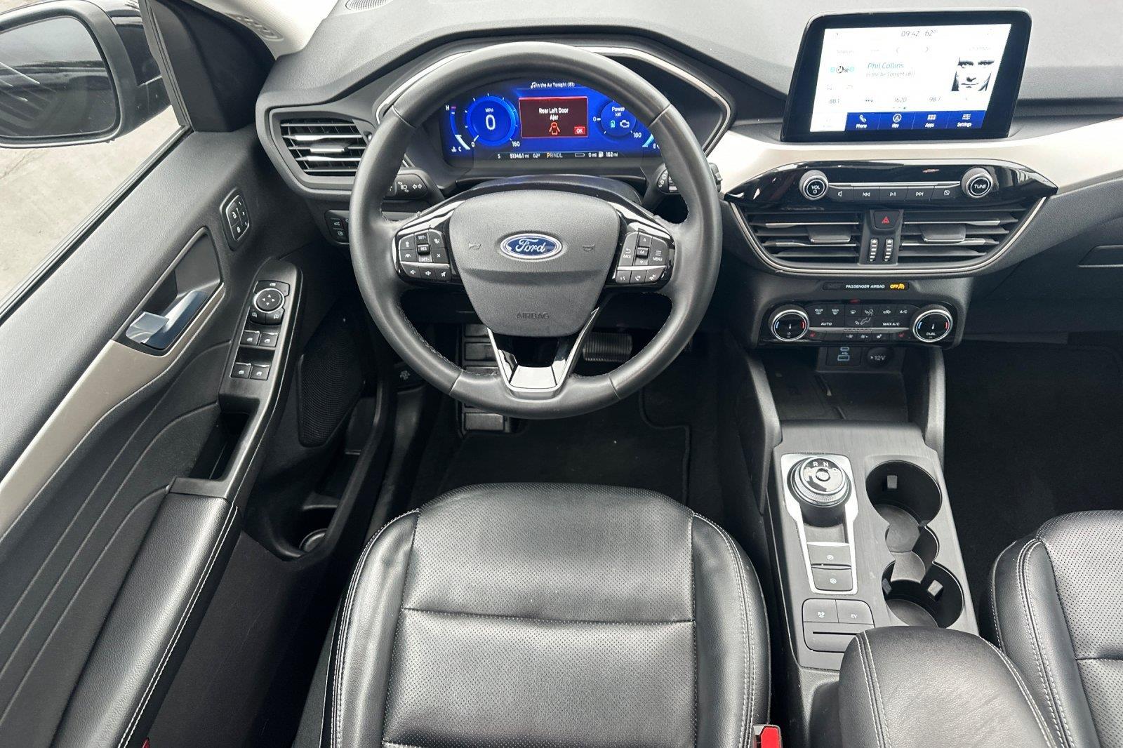 2022 Ford Escape SEL Plug-In Hybrid photo 4