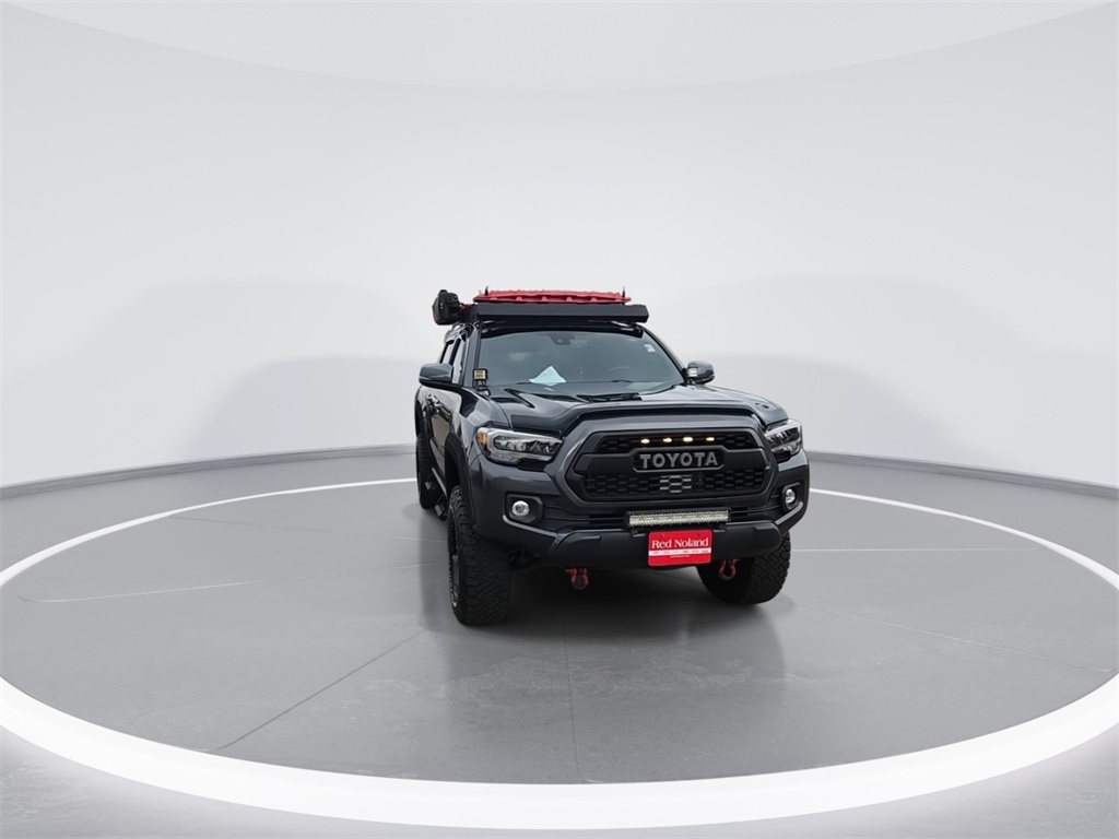 2022 Toyota Tacoma TRD Off-Road photo 3