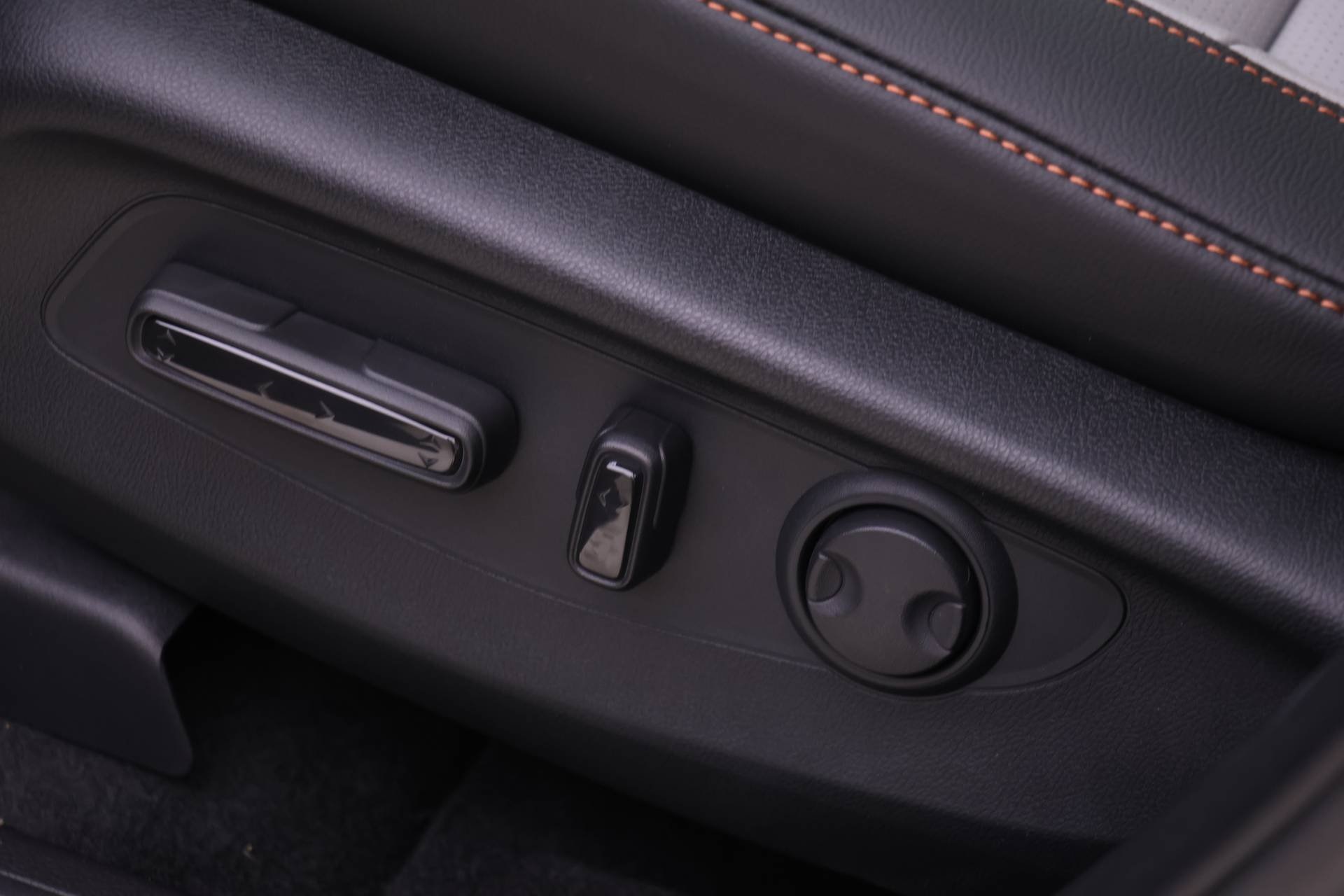 2026 Honda CR-V Hybrid Sport Touring photo 12