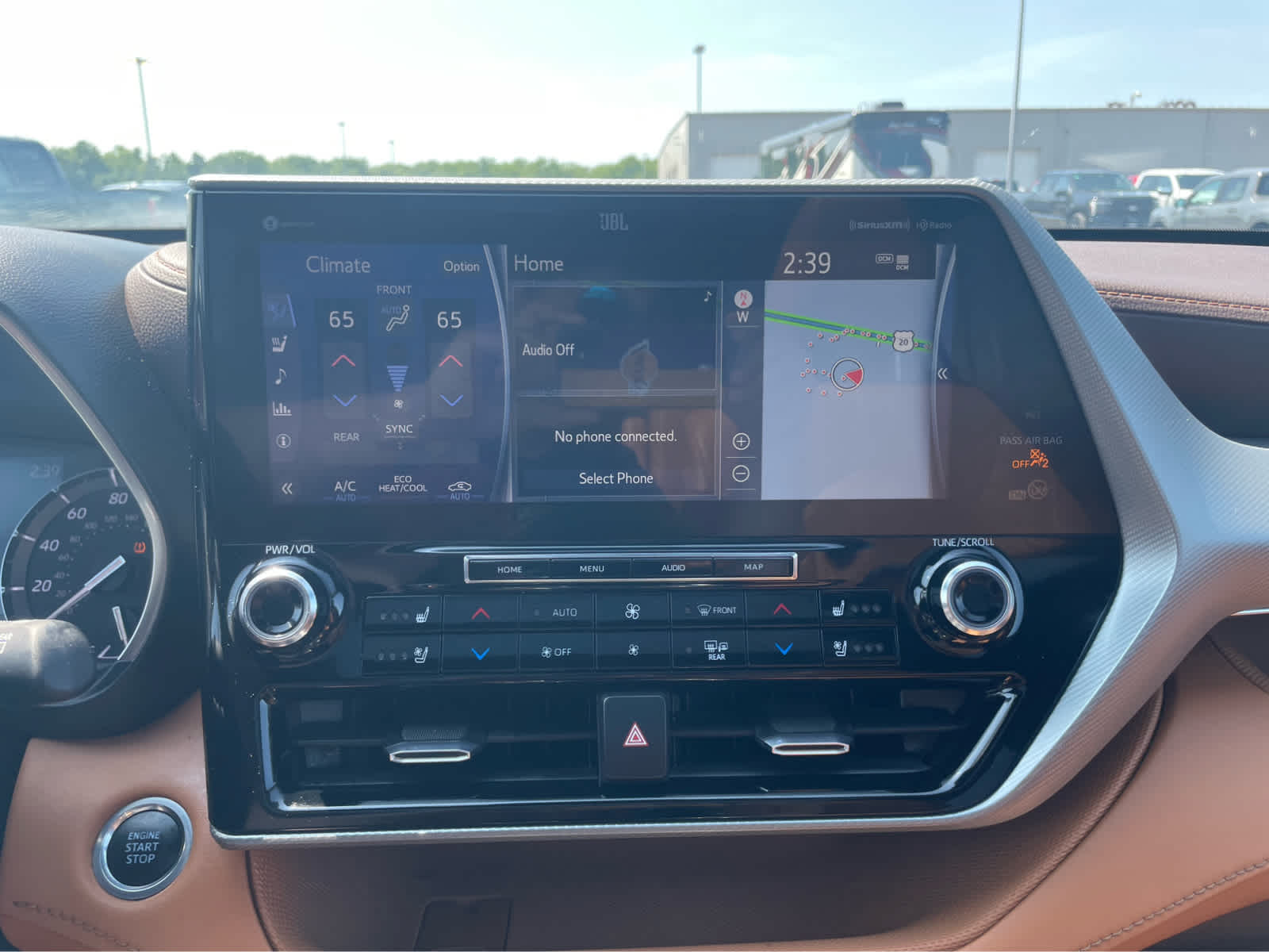 2021 Toyota Highlander Platinum photo 21