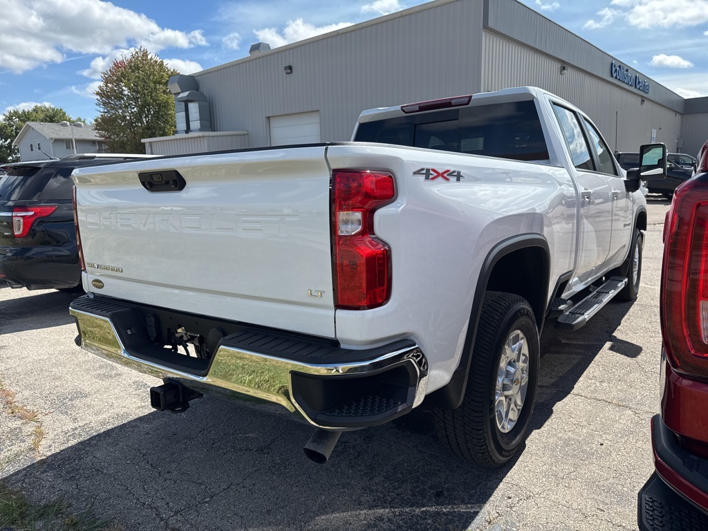 2022 Chevrolet Silverado 3500HD LT photo 4