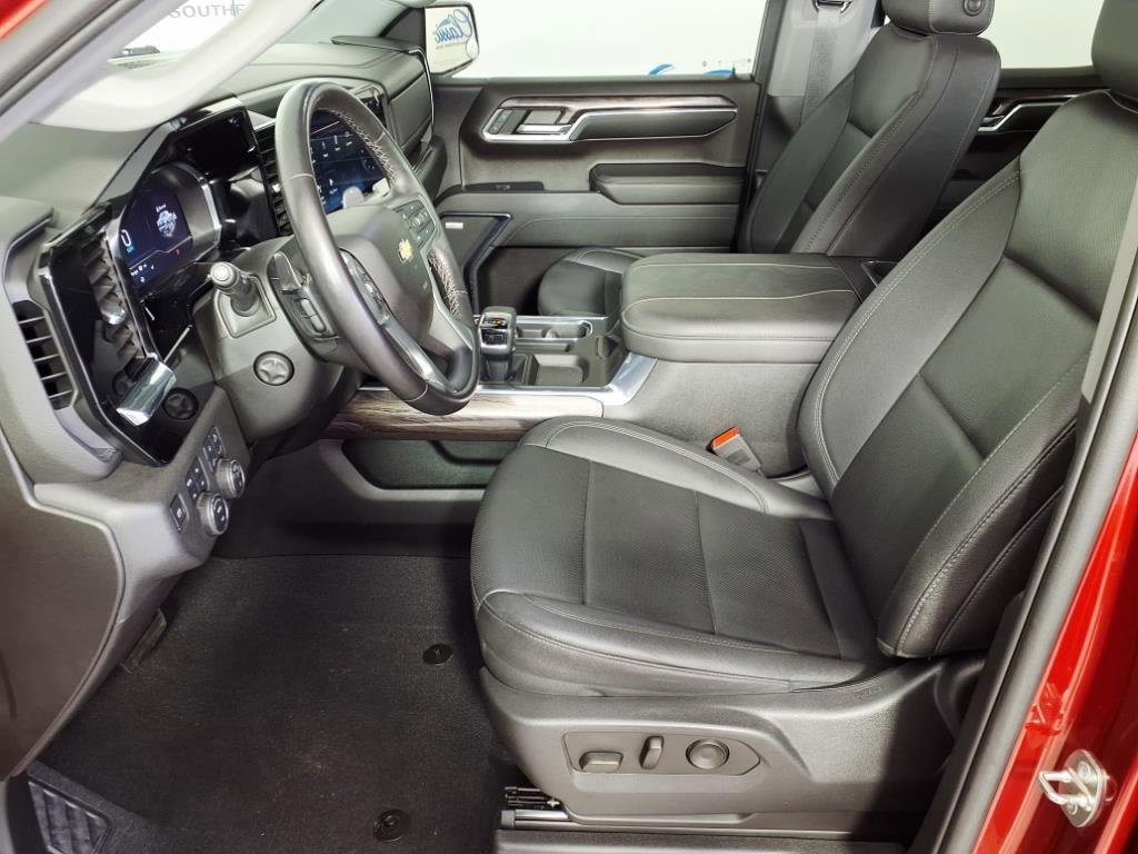 2023 Chevrolet Silverado 1500 LTZ photo 16