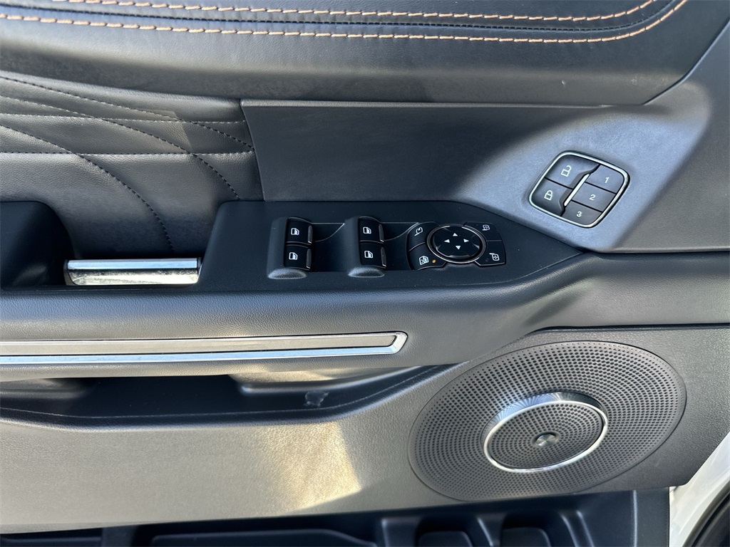 2024 Ford Expedition MAX Platinum photo 13