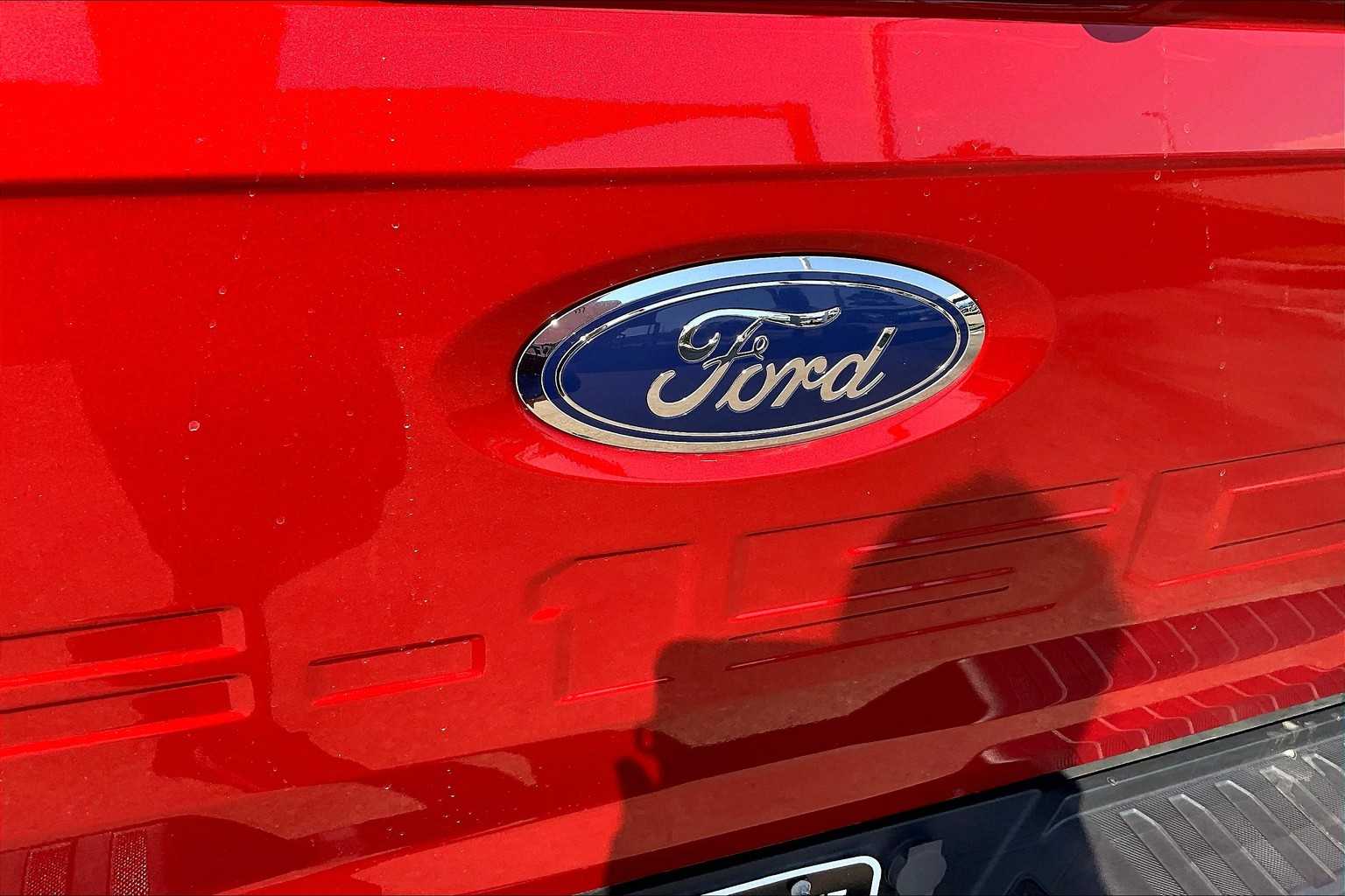 2023 Ford F-150 XLT photo 9