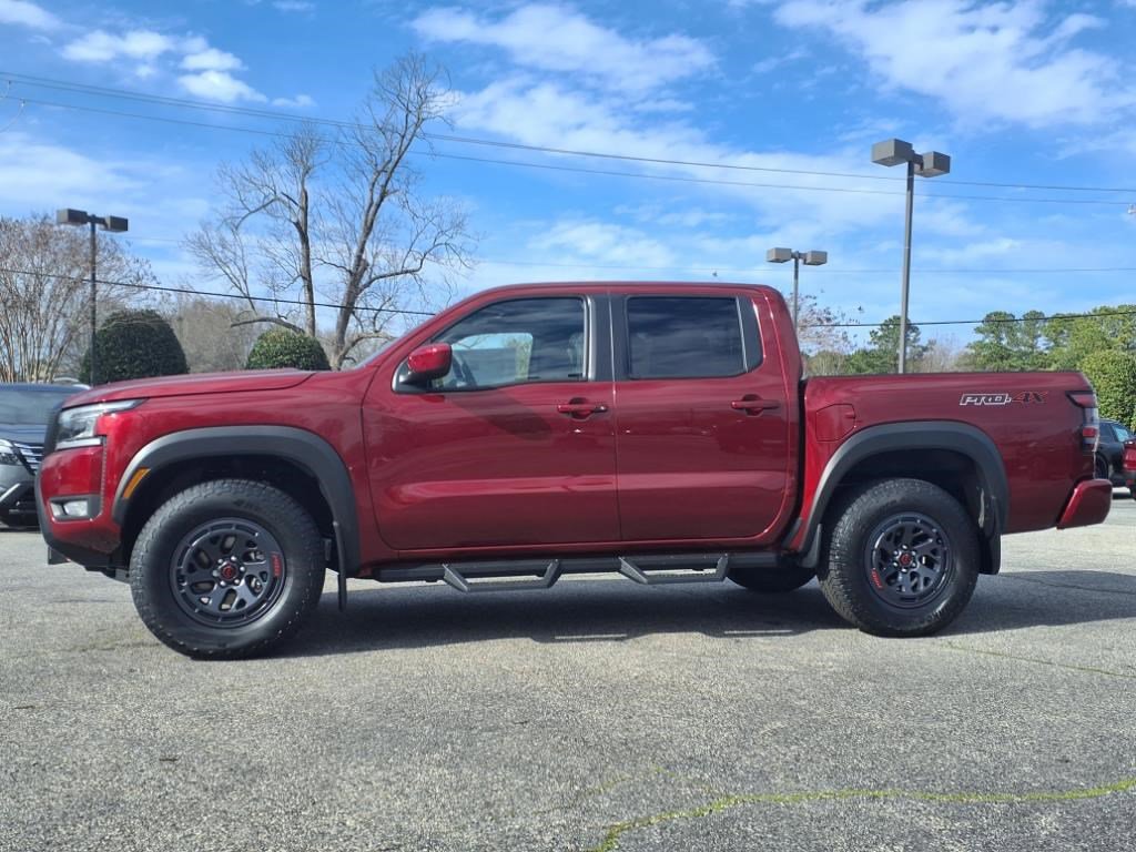2025 Nissan Frontier PRO-4X photo 3