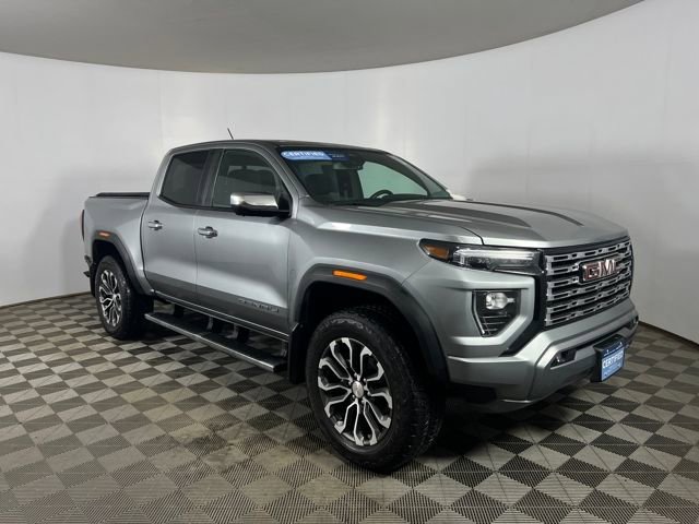 2024 GMC Canyon Denali's photo