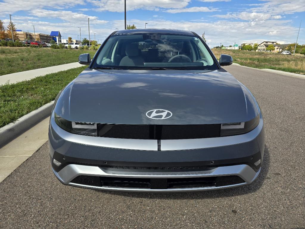 2025 Hyundai Ioniq 5 SE photo 8