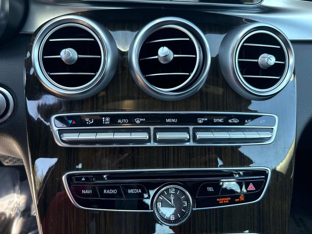 2018 Mercedes Benz C 300 photo 28