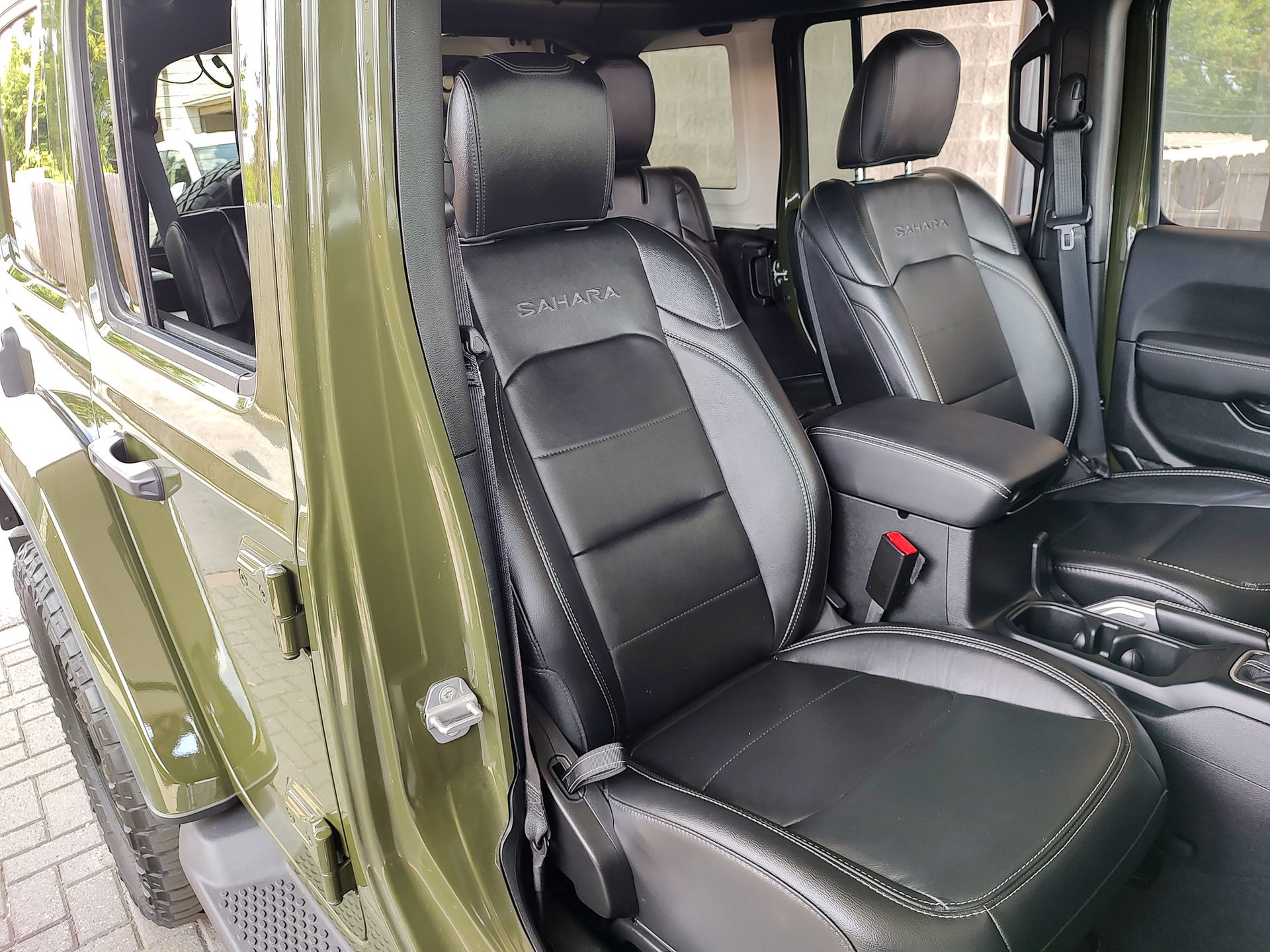 2021 Jeep Wrangler Unlimited Sahara 4xe photo 5
