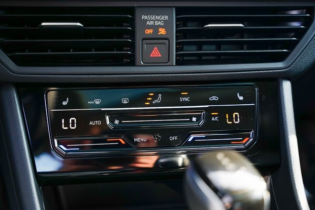 2025 Volkswagen Jetta 1.5T SE photo 16