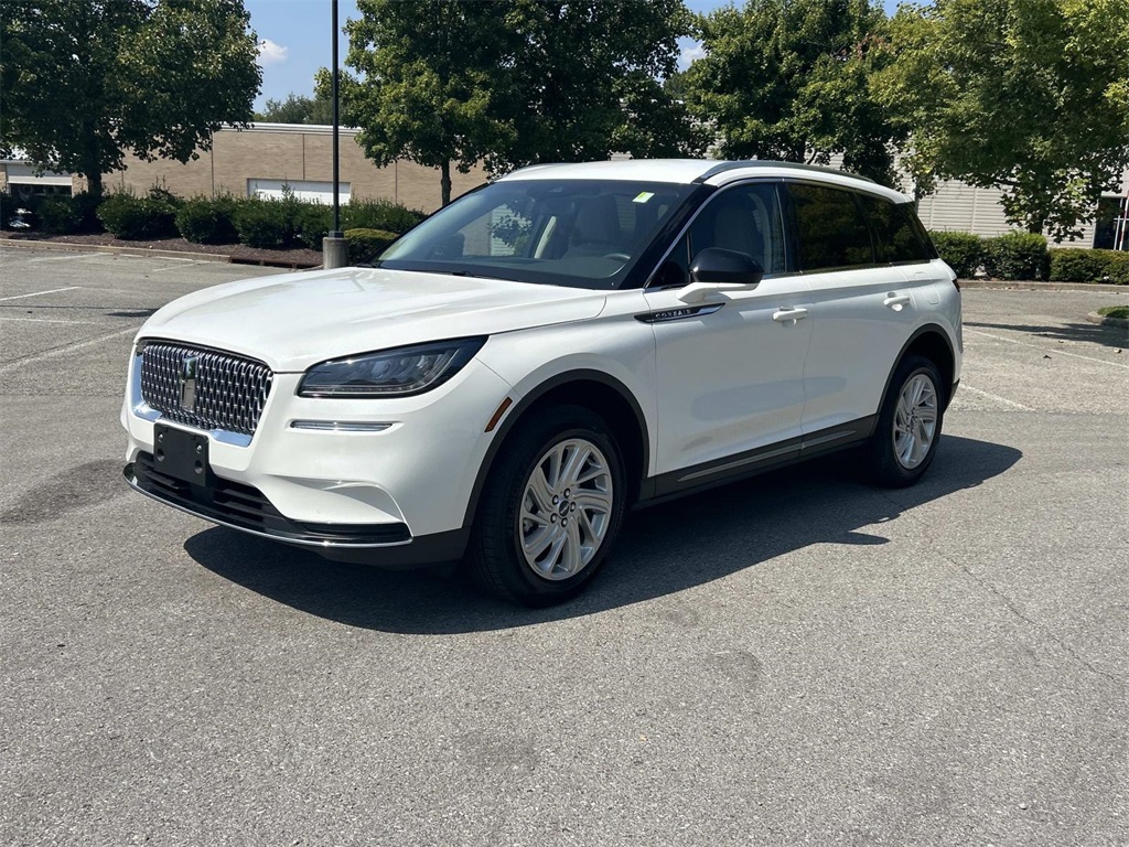 2022 Lincoln Corsair Standard photo 3