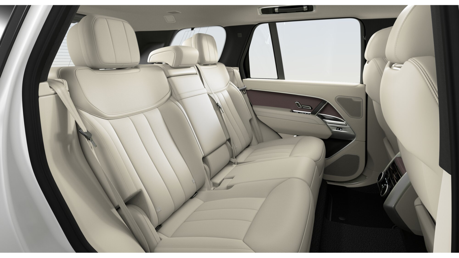 2025 Land Rover Range Rover SE photo 3