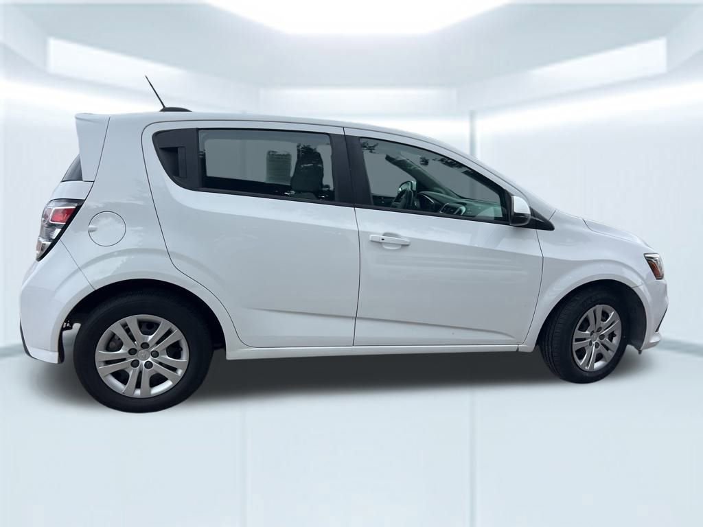 2020 Chevrolet Sonic LT photo 5