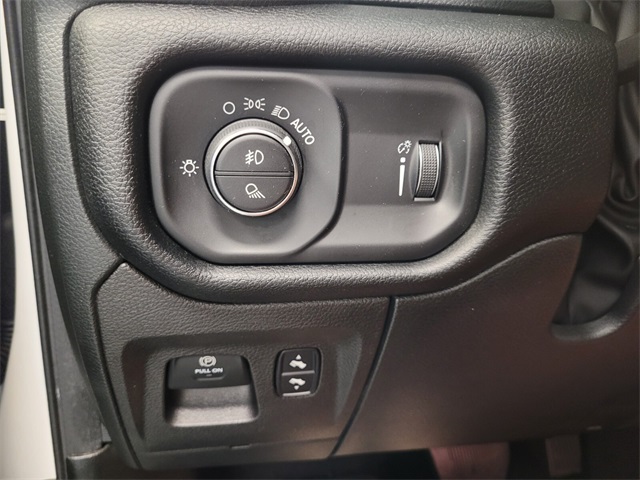 2022 Ram 1500 Big Horn Night Edition photo 24