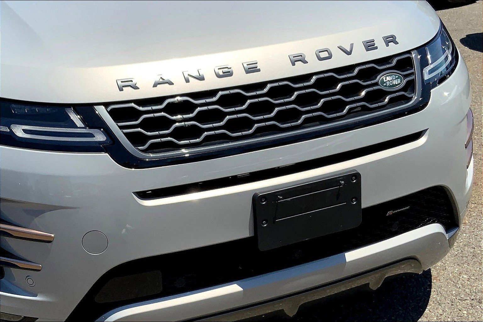 2023 Land Rover Range Rover Evoque R-Dynamic SE photo 28