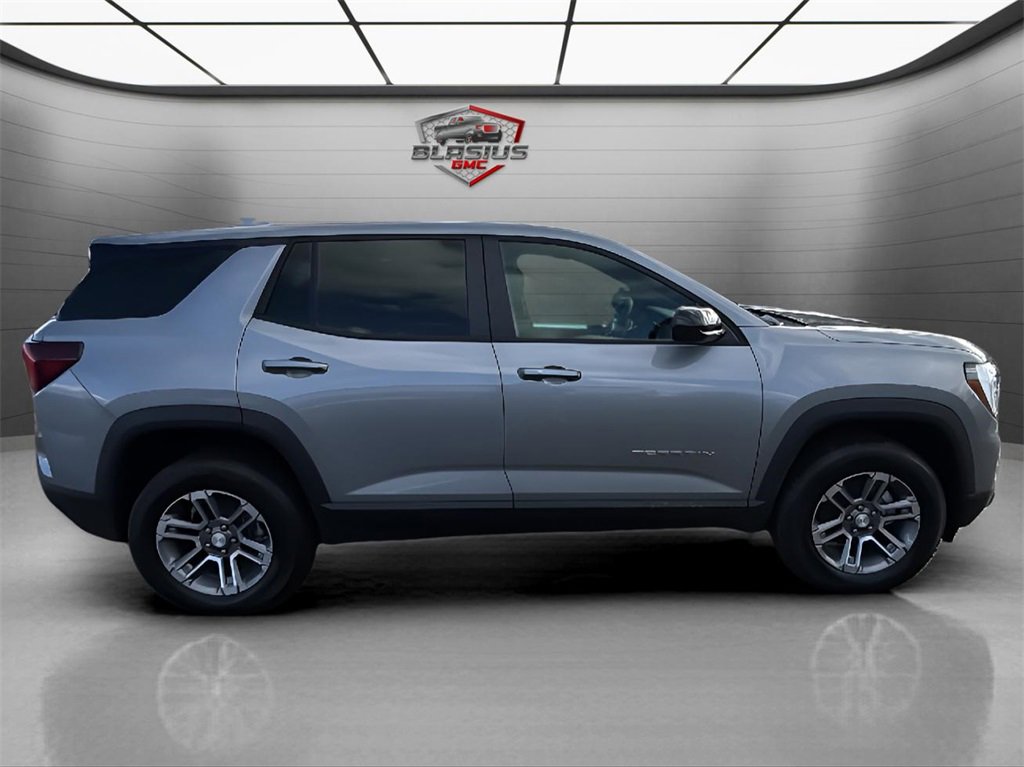 New 2025 Sterling Metallic GMC Elevation image 6