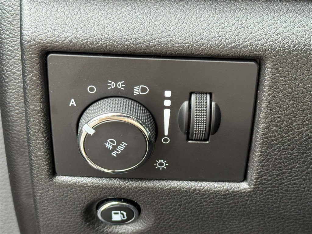 2020 Jeep Grand Cherokee Overland photo 27