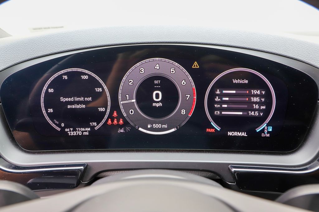 2024 Porsche Cayenne Coupe Base photo 10
