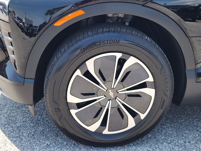 2025 Chevrolet Blazer EV photo 3