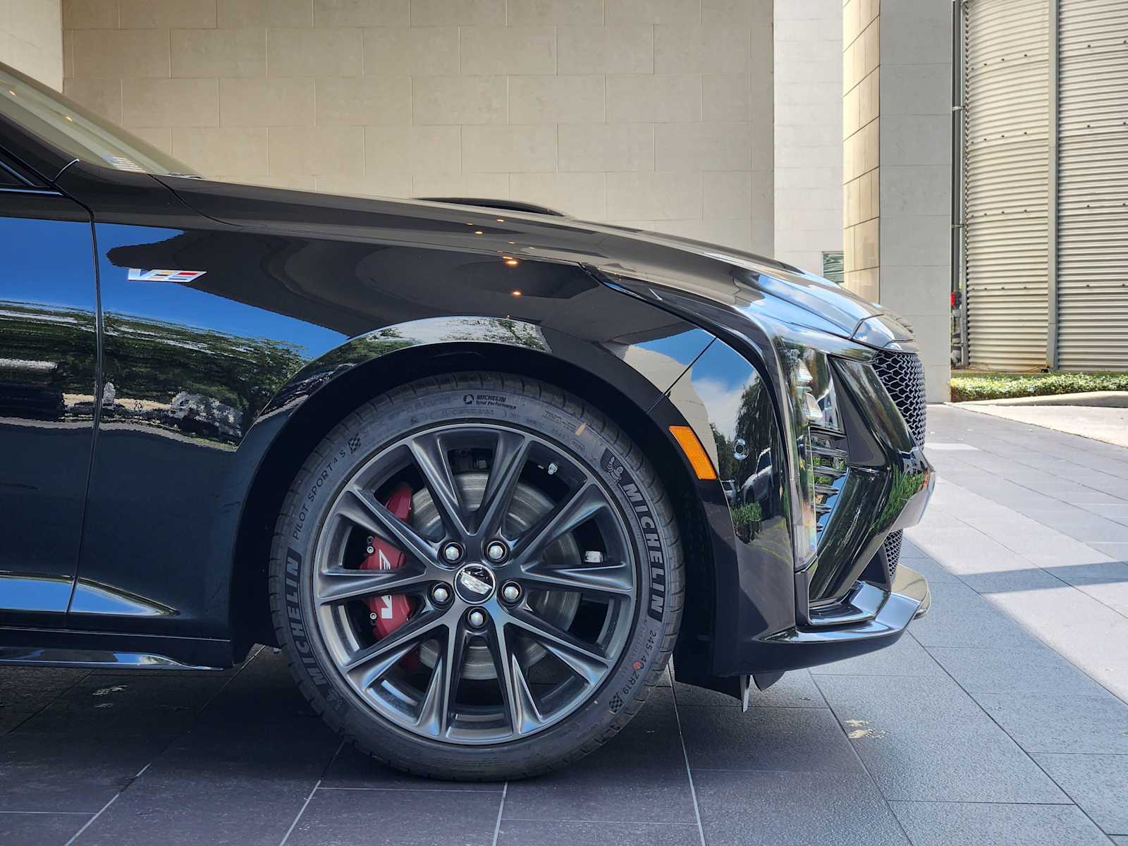 2026 Cadillac CT5 V photo 5