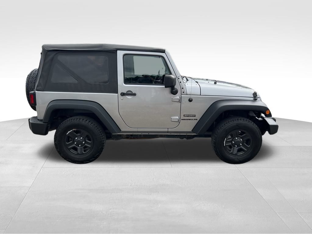 2017 Jeep Wrangler Sport photo 6