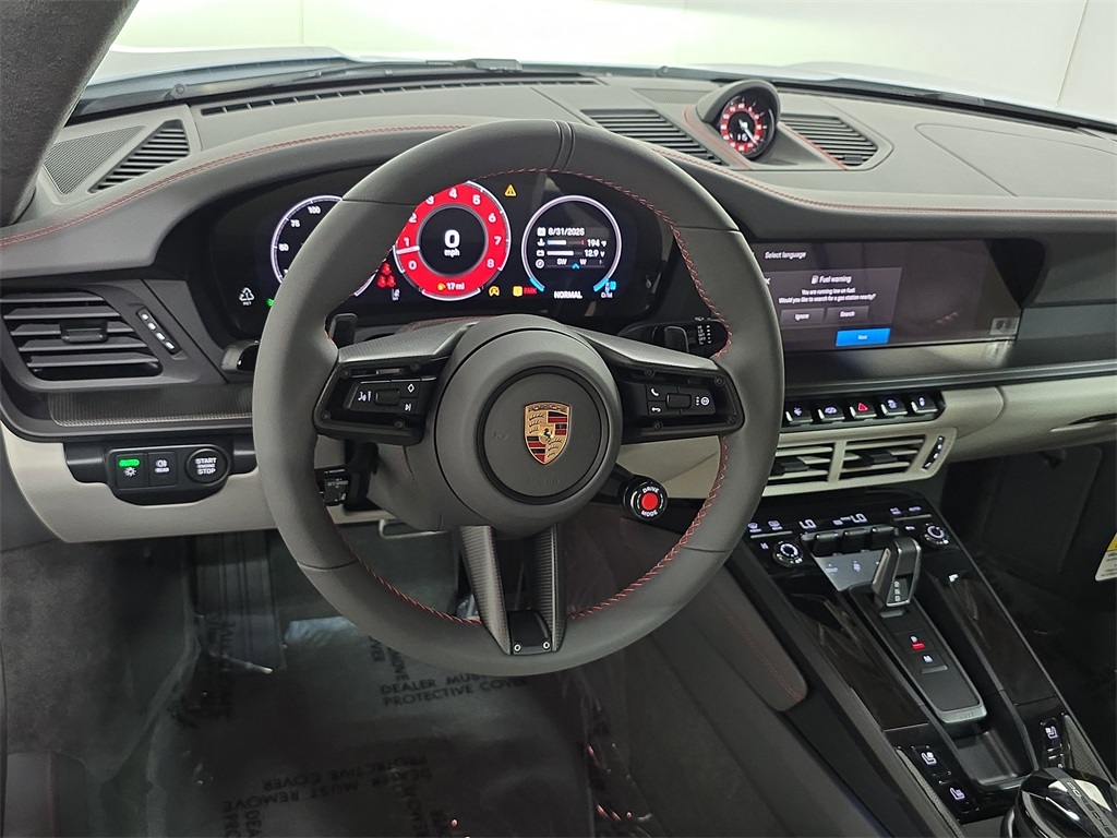 2025 Porsche 911 S photo 4