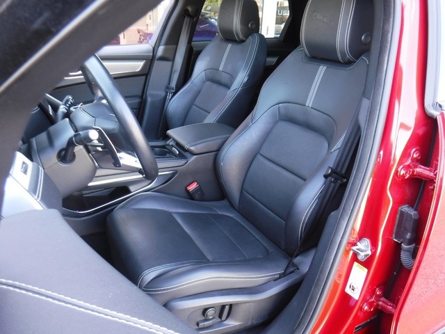 2025 Jaguar F-PACE P250 R-Dynamic S photo 17