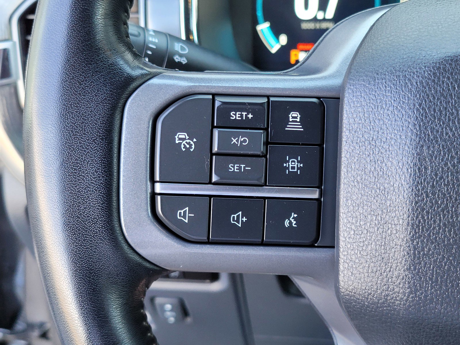 2023 Ford F-150 Lariat photo 24