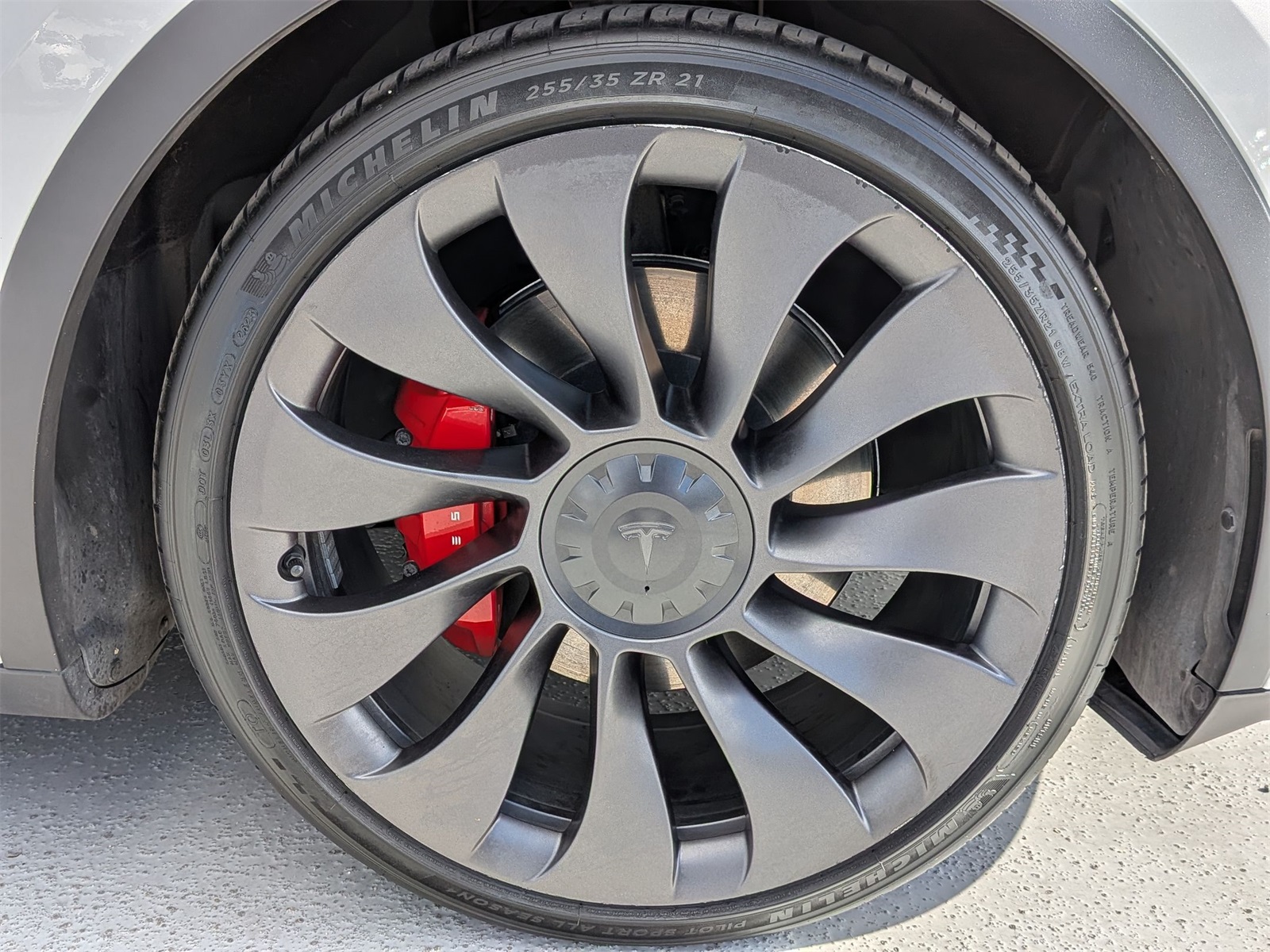 2020 Tesla Model Y Performance photo 21