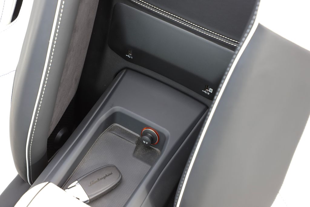 2024 Lamborghini Huracan Evo Spyder photo 58