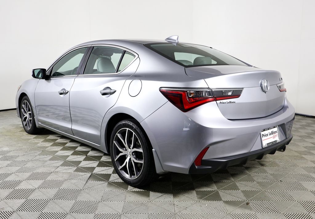 2019 Acura ILX Premium photo 4