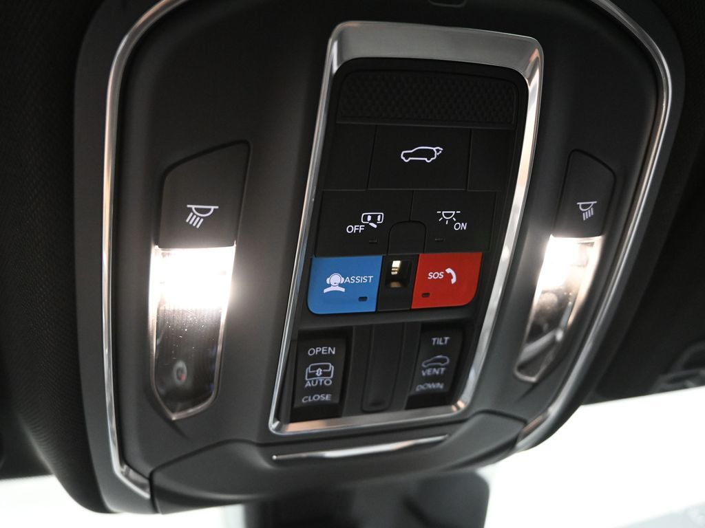 2025 Jeep Grand Cherokee Altitude photo 19