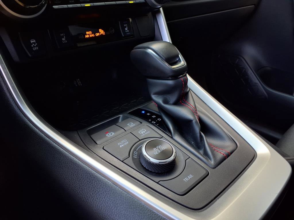 2024 Toyota RAV4 Prime SE photo 17