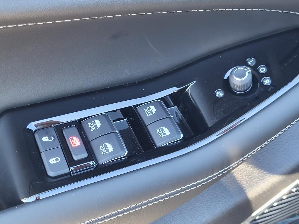 2024 Jeep Cherokee Overland photo 5