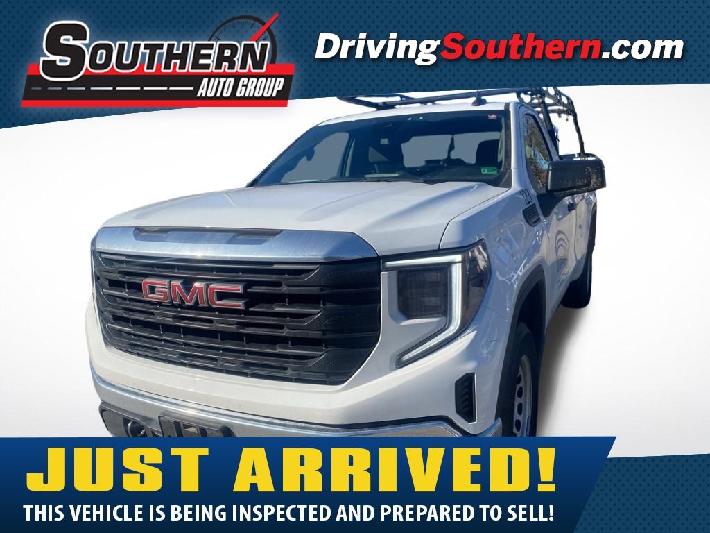 2024 GMC Sierra 1500 Pro's photo