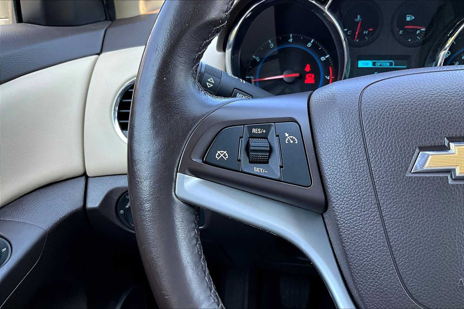 2014 Chevrolet Cruze photo 21