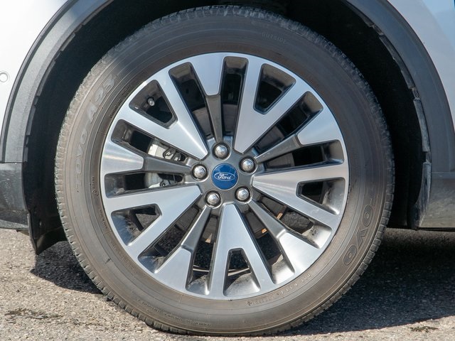 2020 Ford Escape Titanium photo 12