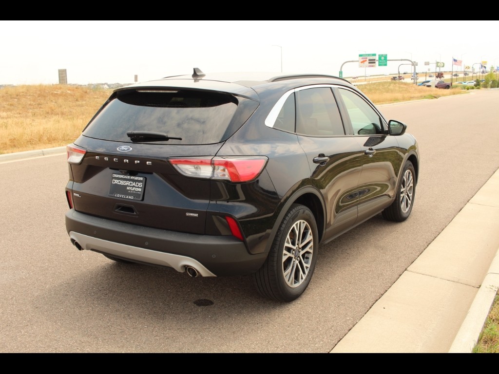 2021 Ford Escape SEL Hybrid photo 4