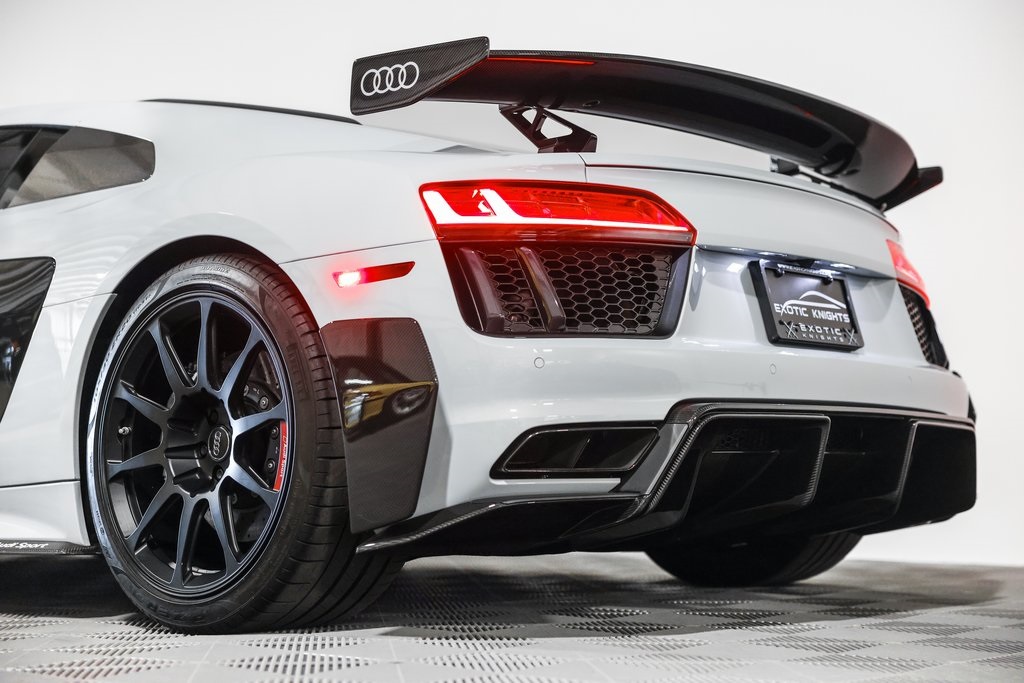2018 Audi R8 5.2 Plus photo 17