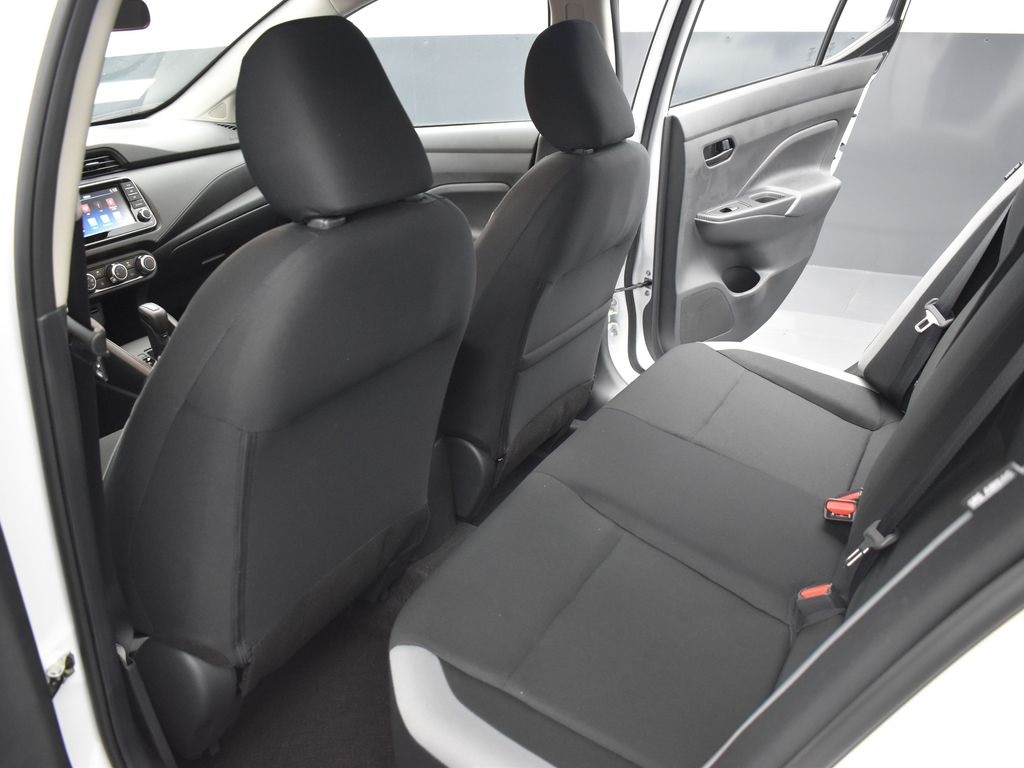 2025 Nissan Versa 1.6 S photo 13