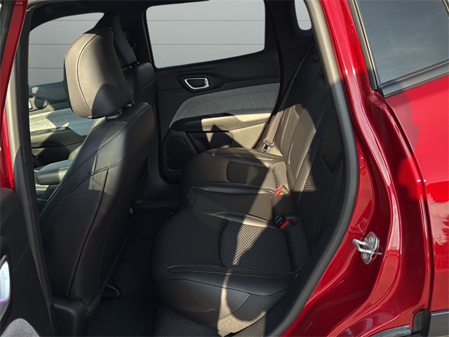 2025 Jeep Compass Latitude photo 15