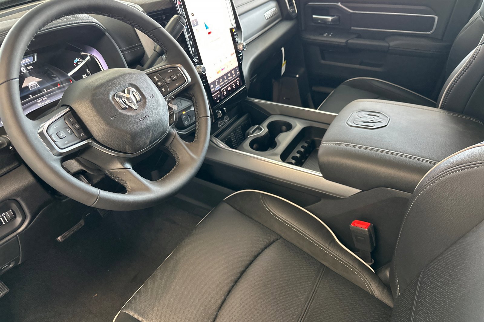 2025 Ram 2500 Laramie photo 7