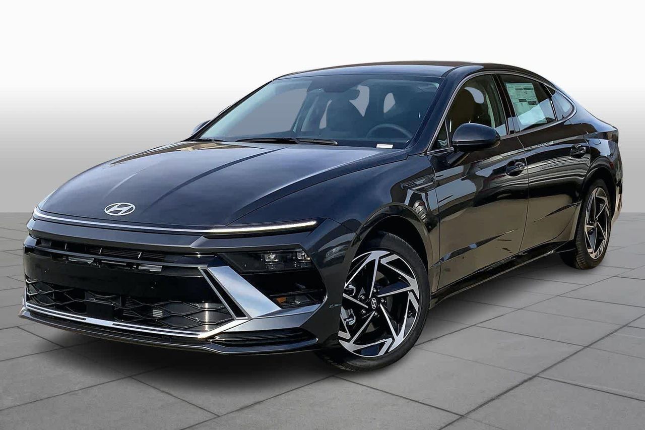 2026 Hyundai Sonata SEL's photo